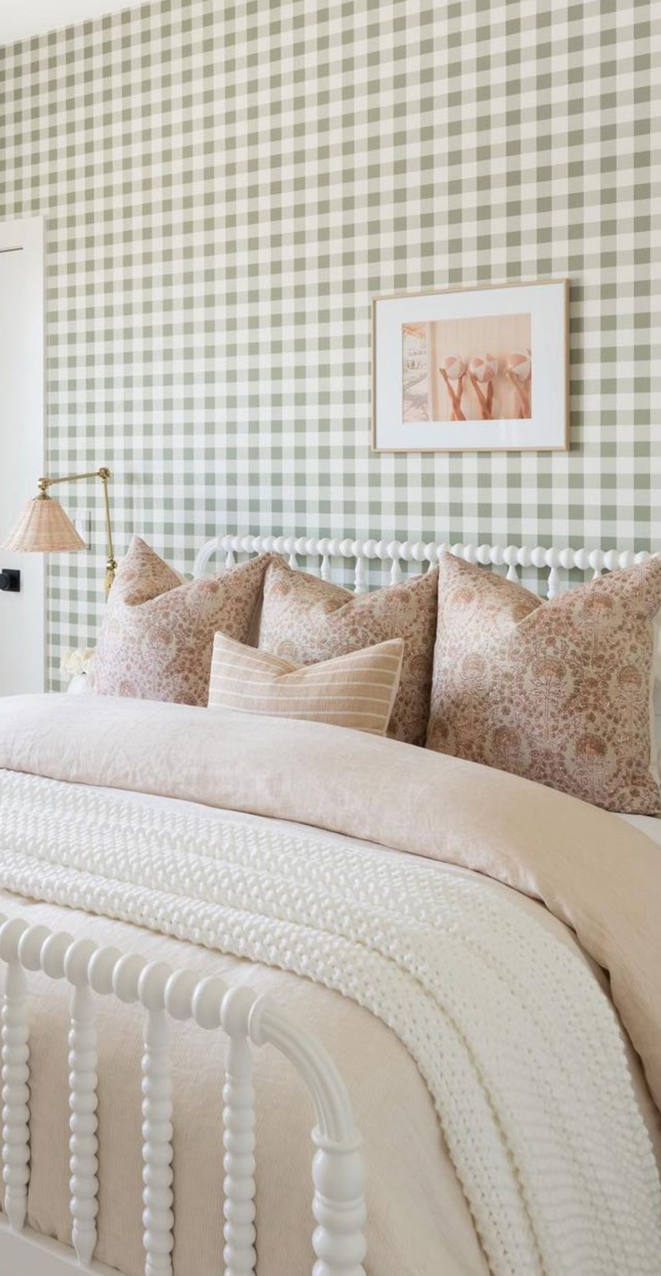 Ginger - STUDIO SAMPLE