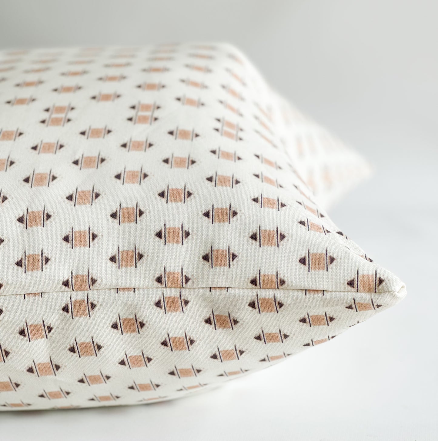 Banks - STUDIO SAMPLE