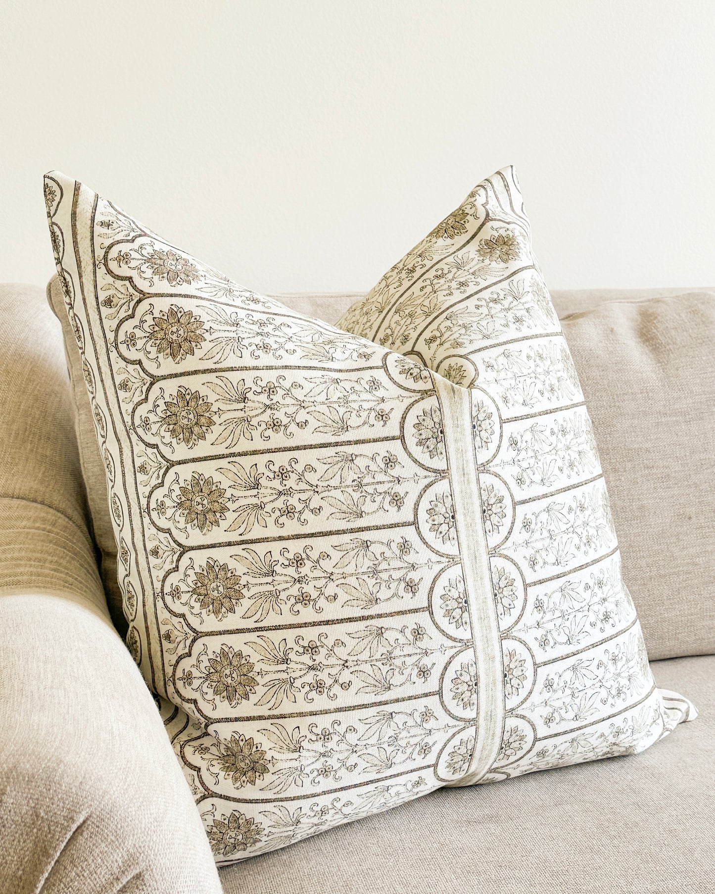 Francine STUDIO SAMPLE