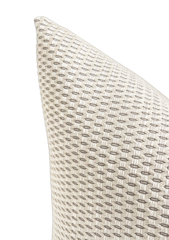 Hutton Bone - STUDIO SAMPLE