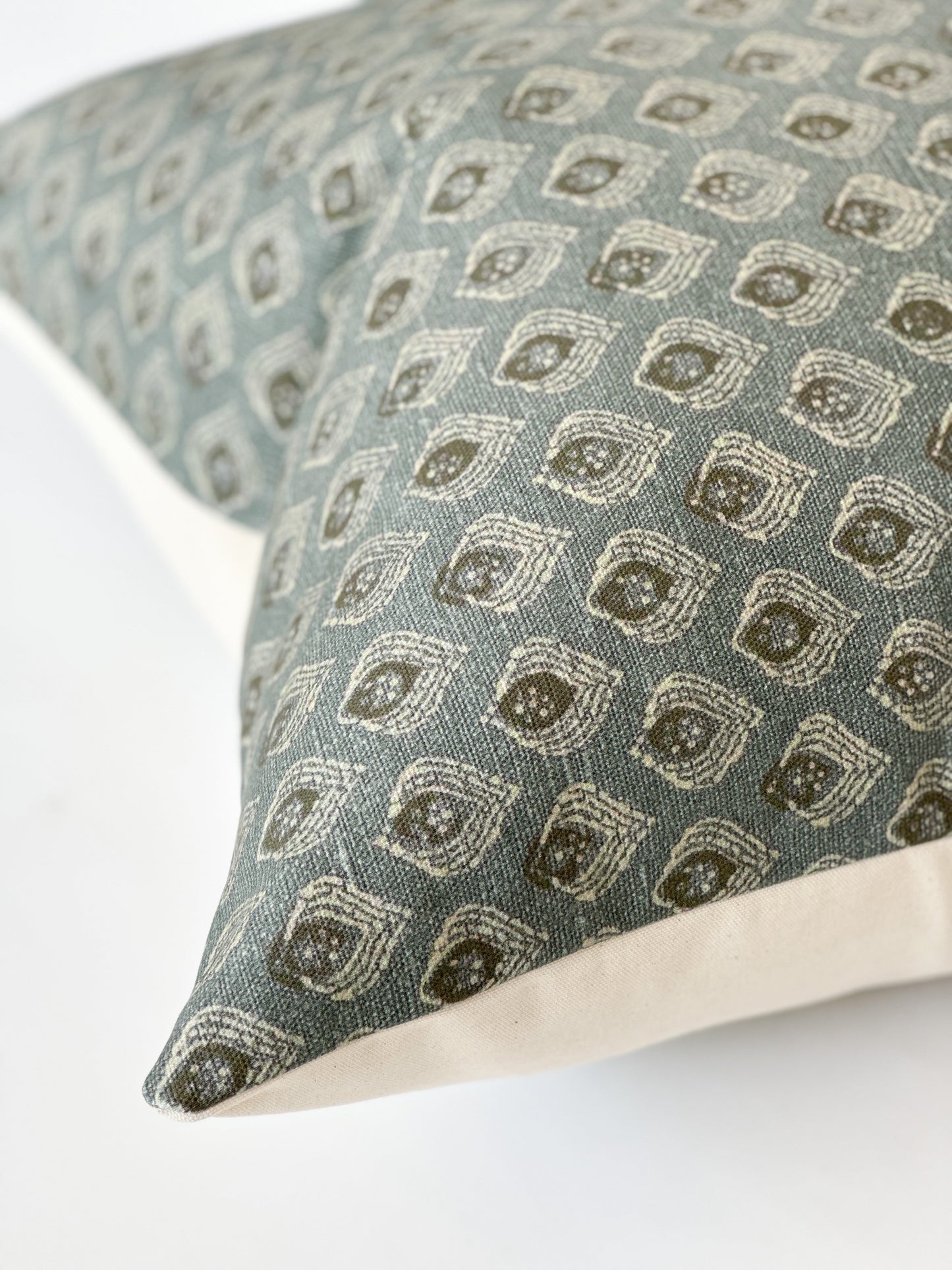 Luca - STUDIO SAMPLE