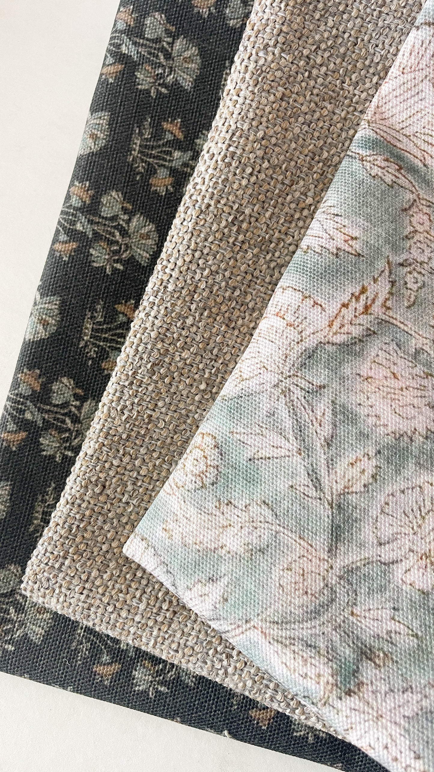 Mary - STUDIO SAMPLE