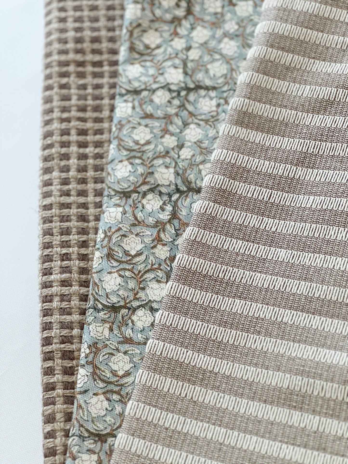 Lenox - STUDIO SAMPLE