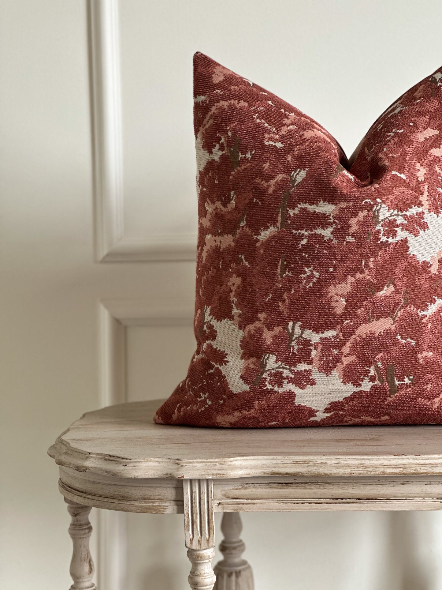 Laurent - Rouge STUDIO SAMPLE