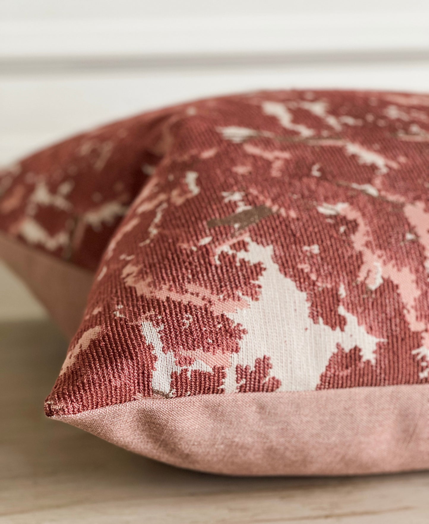 Laurent - Rouge STUDIO SAMPLE