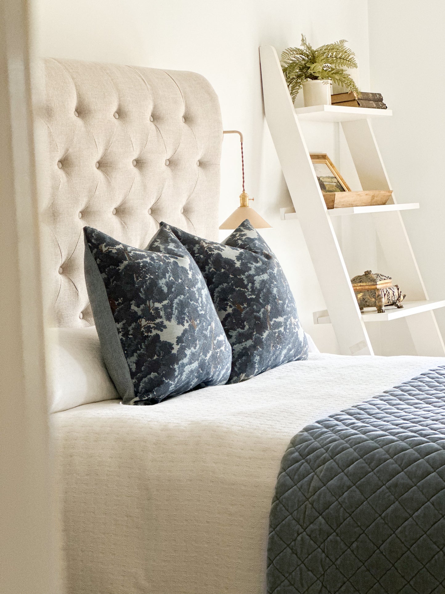 Laurent - Bleu - STUDIO SAMPLE