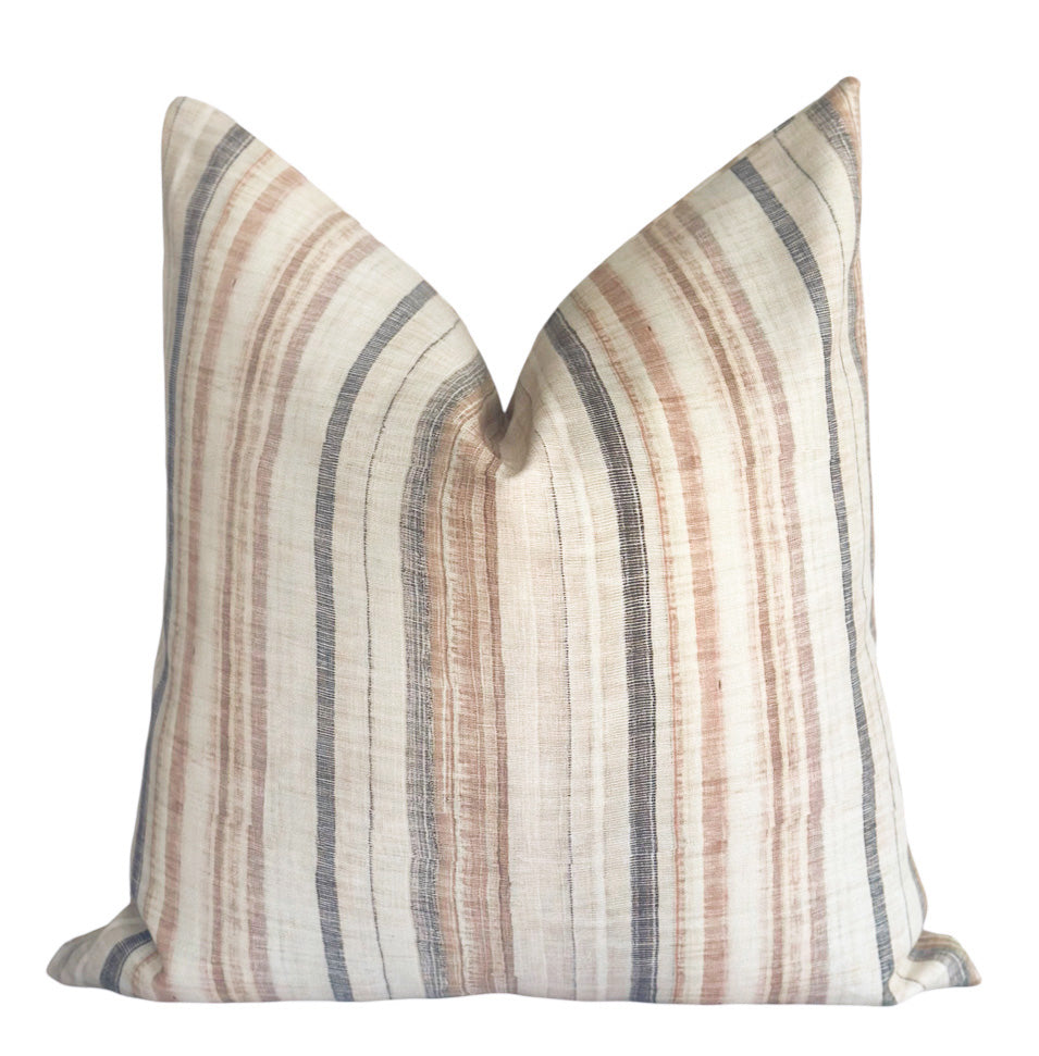 Amelia - STUDIO SAMPLE