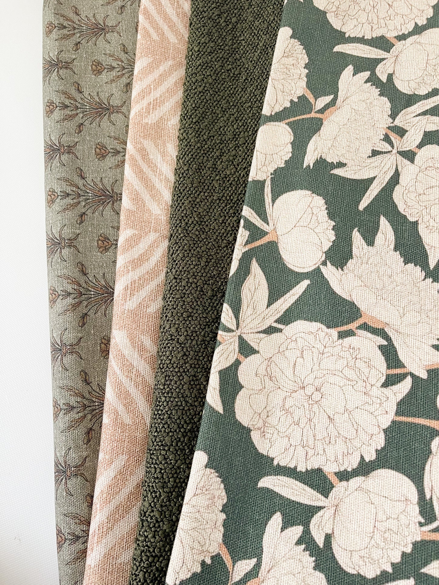 Laura - STUDIO SAMPLE