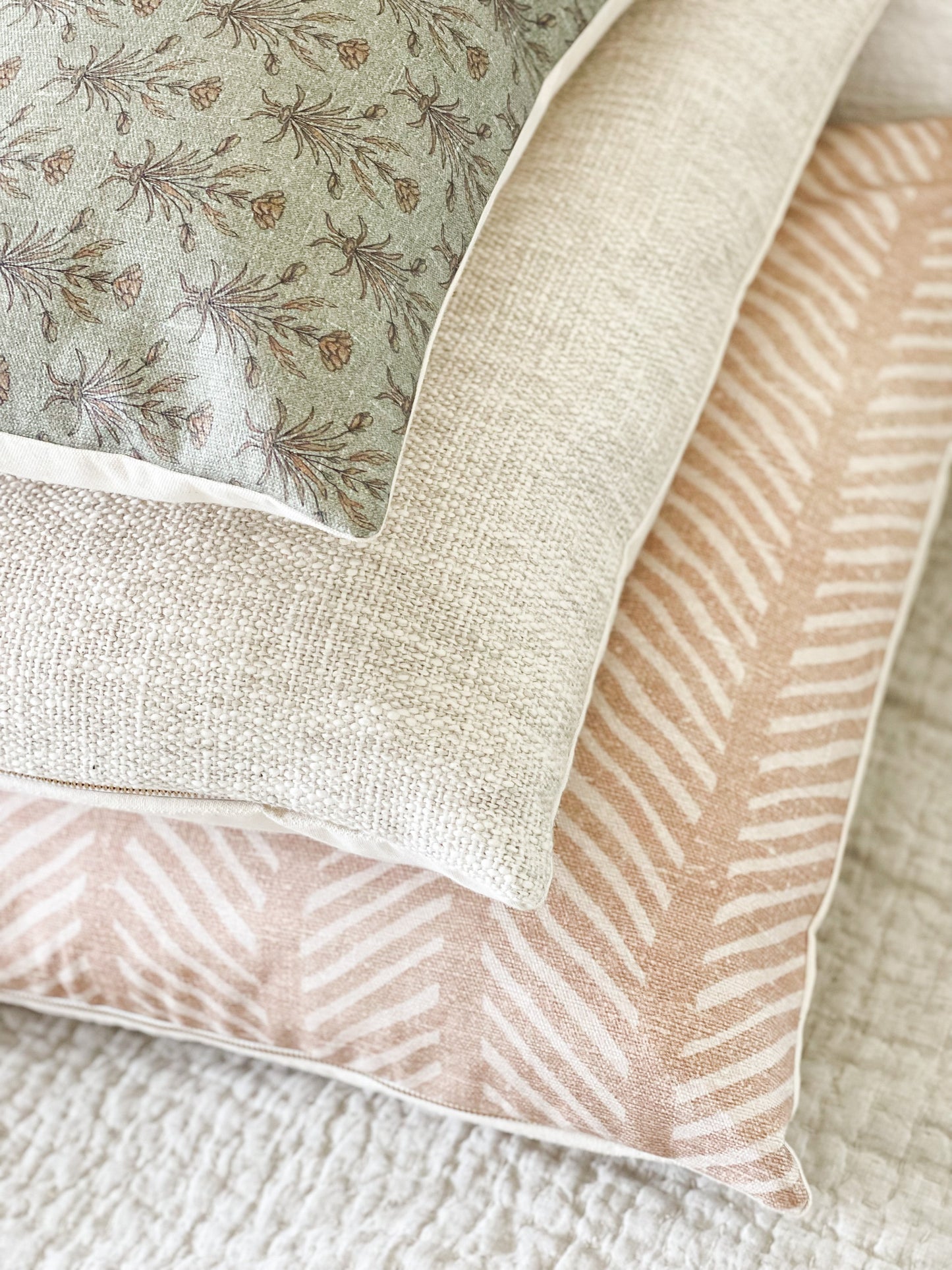 Evelyn - STUDIO SAMPLE