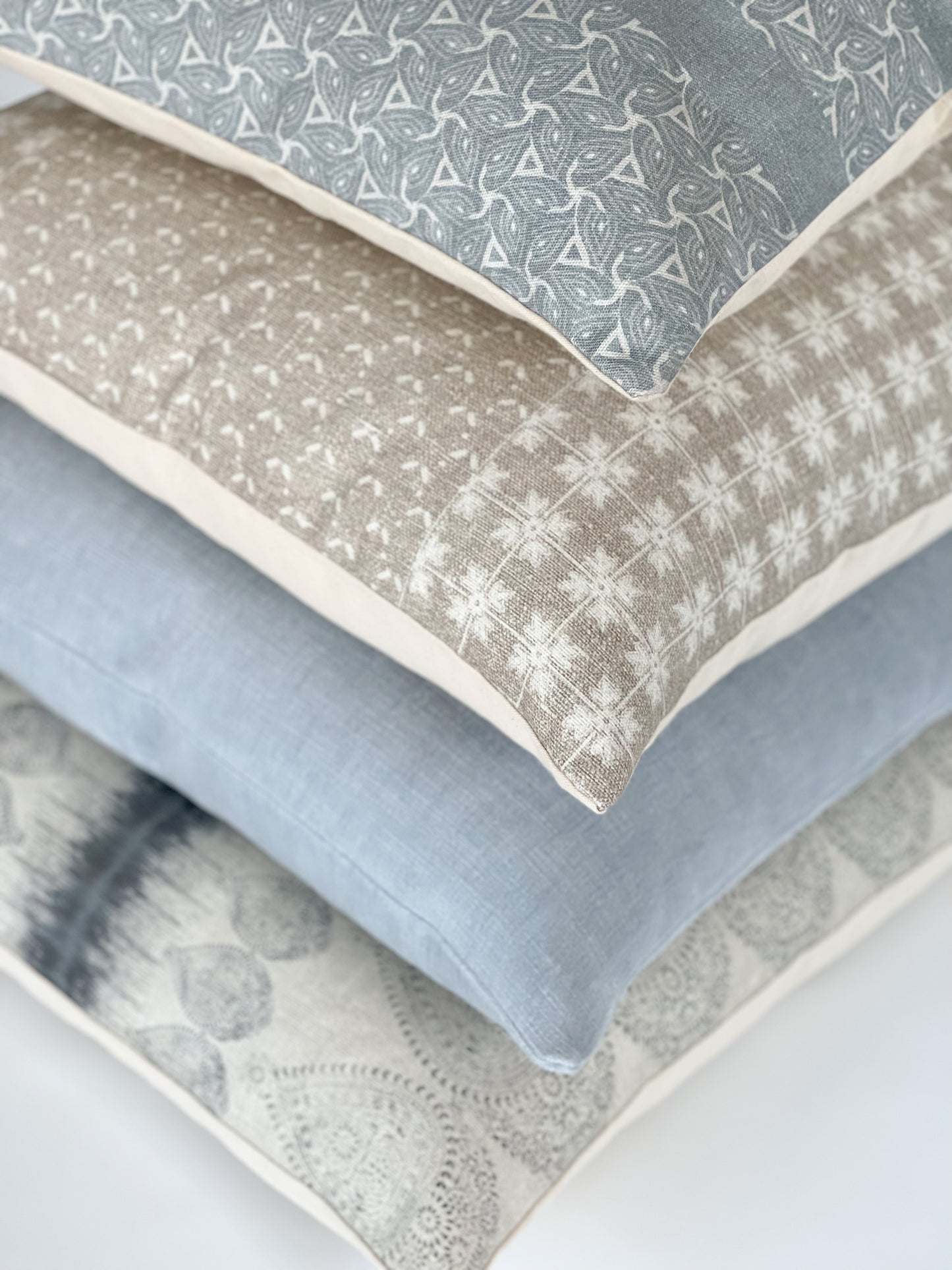 Chino - STUDIO SAMPLE